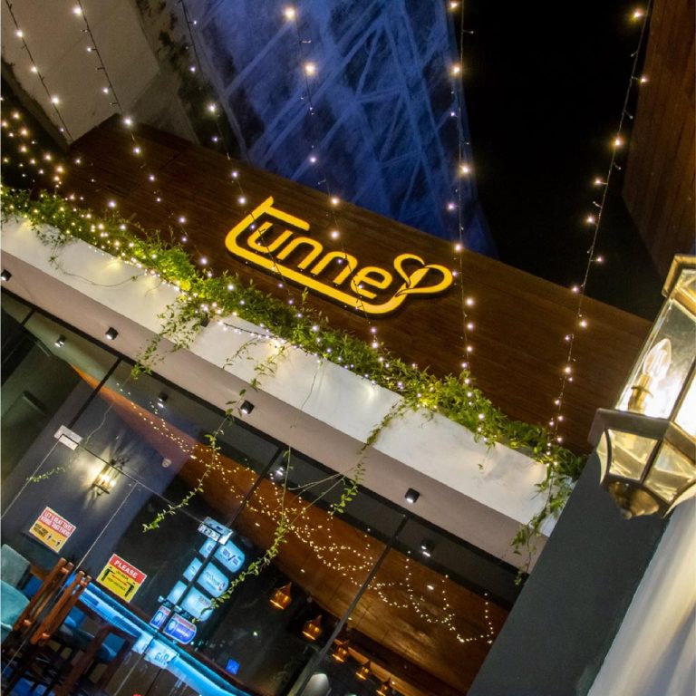 Location - Tunnel Lounge, Mount Lavinia